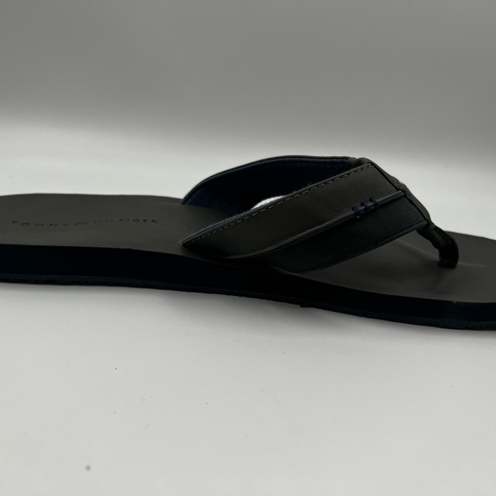 Tommy Hilfiger Men’s Size 12M Flip Flop Thongs - Picture 4 of 5